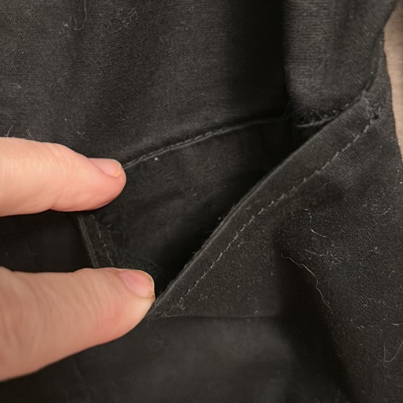 Black short jacket - Picture 3 of 4